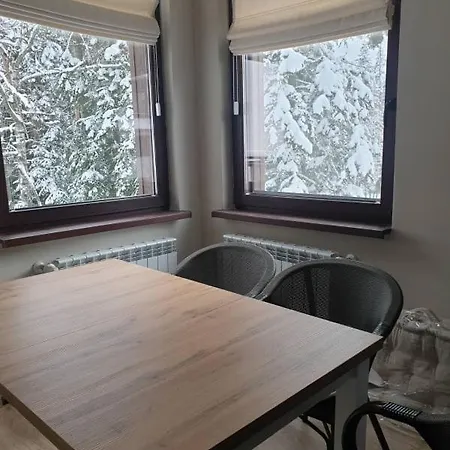 Апартамент Seasons Gardens Боровец