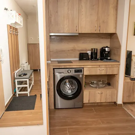 Seasons Gardens Apartament Borowec
